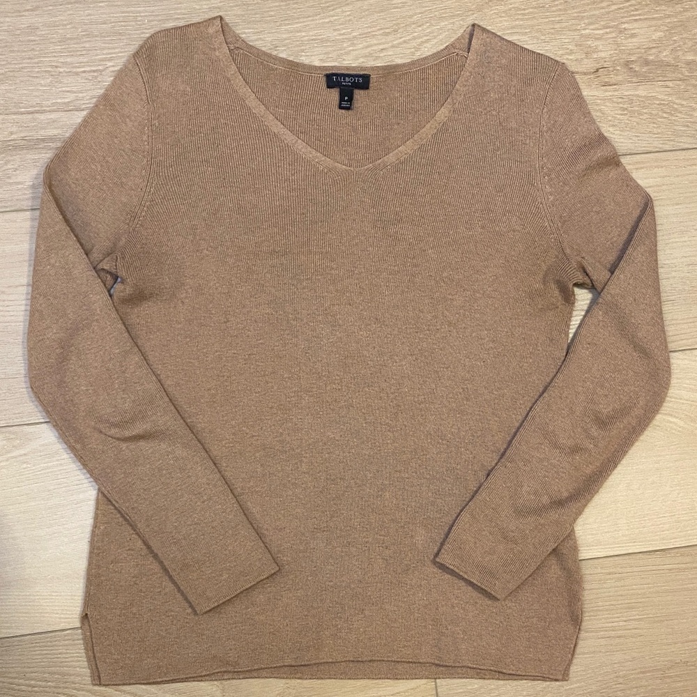 Talbots Women's V-Neck Sweater in Tan